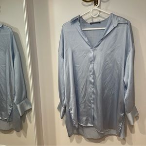 ZARA SILK OVERSIZED BUTTON UP BABY BLUE SIZE MEDIUM